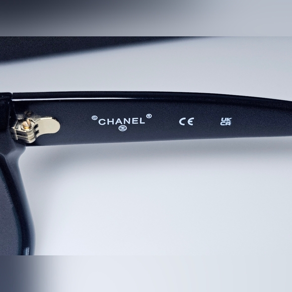 Chanel Sunglasses Semi Square cateye shape. Gold trimming  71705-A Black - Picture 9 of 11